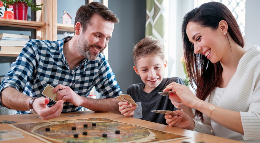 Learn fun games to play at your family dinner